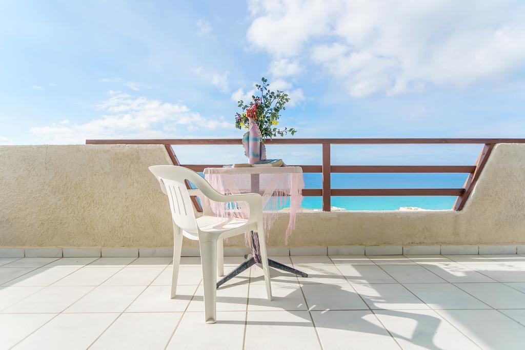 Yiannis Ηotel Foinikion Екстер'єр фото