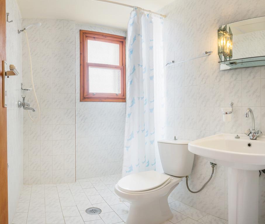 Yiannis Ηotel Foinikion Екстер'єр фото
